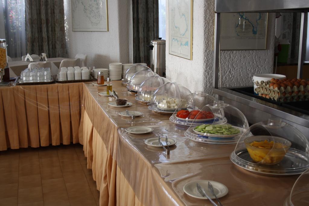 Lymiatis Beach Hotel Karpathos Exterior photo